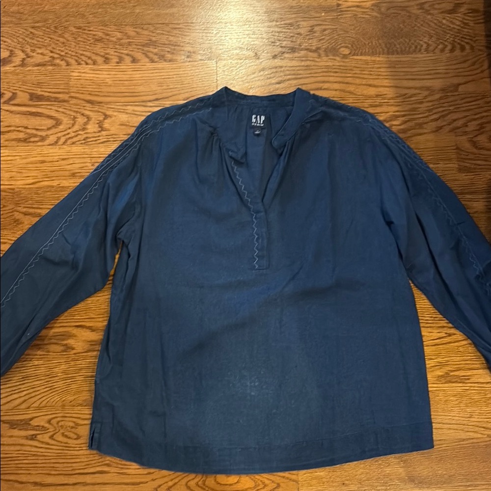 GAP Women’s Soft Blue Shirt